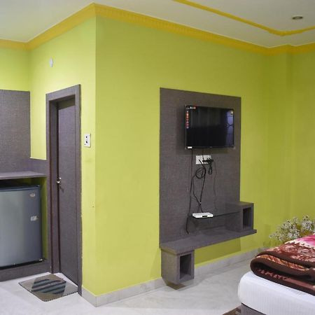 Hotel Suraj Balasore Buitenkant foto