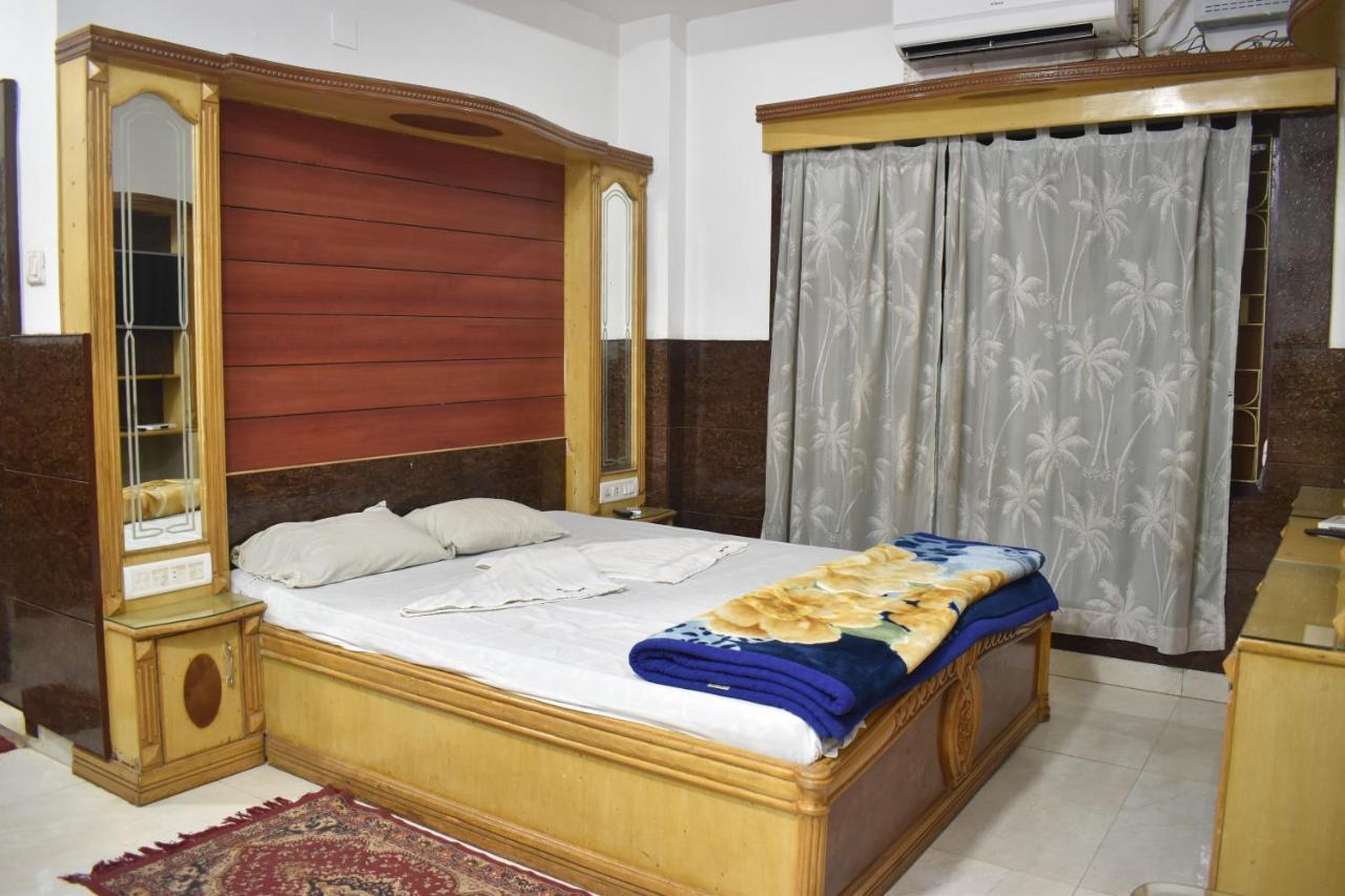 Hotel Suraj Balasore Buitenkant foto