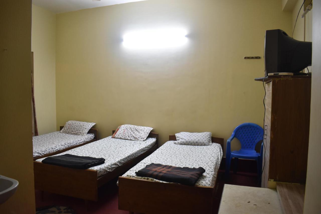 Hotel Suraj Balasore Kamer foto